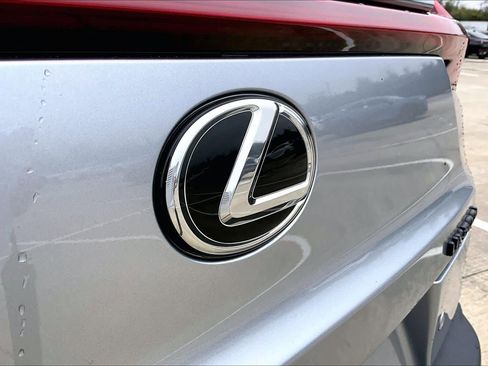 Used 2025 Lexus UX 300h FWD image 31