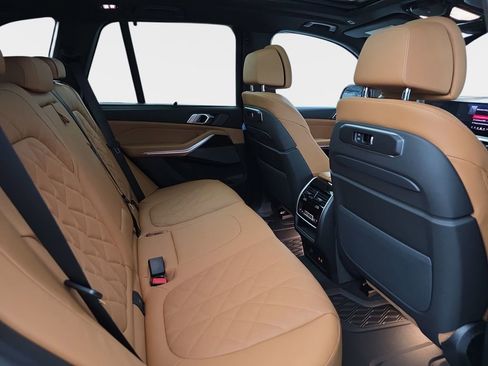 New 2026 BMW X5 M60i image 11