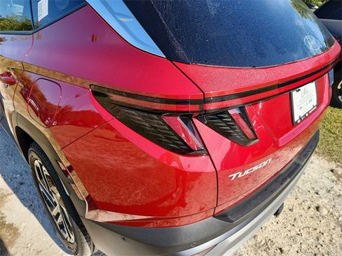 New 2025 Hyundai Tucson Limited image 7