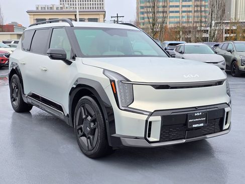 Certified 2024 Kia EV9 GT-Line image 10