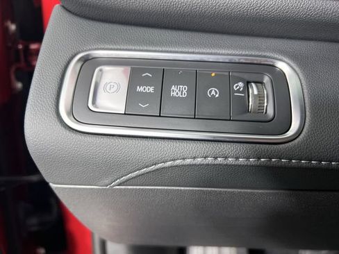 Used 2026 Buick Enclave Preferred FWD image 18