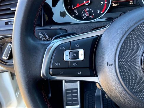 Used 2020 Volkswagen GTI SE image 17