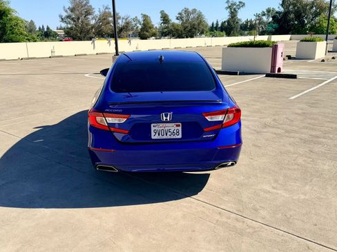 Used 2021 Honda Accord Sport image 11