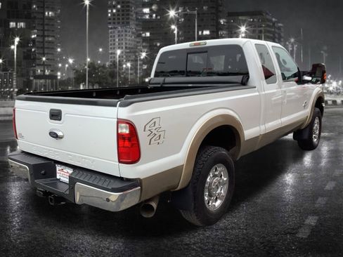 Used 2014 Ford F250 Lariat w/ Lariat Chrome Package image 7
