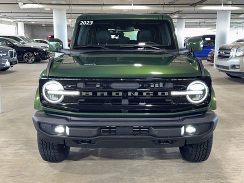 Used 2023 Ford Bronco Outer Banks AWD/4WD image 3