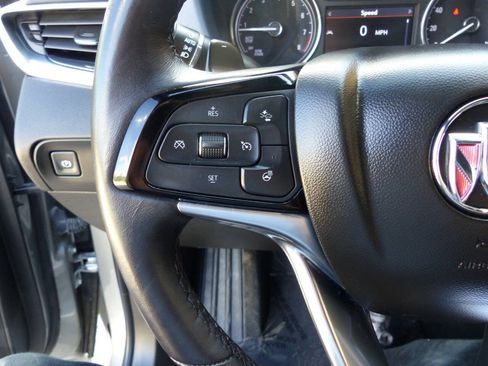 Used 2023 Buick Enclave Essence AWD/4WD image 24