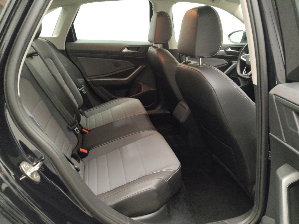 Used 2025 Volkswagen Jetta SE FWD image 19