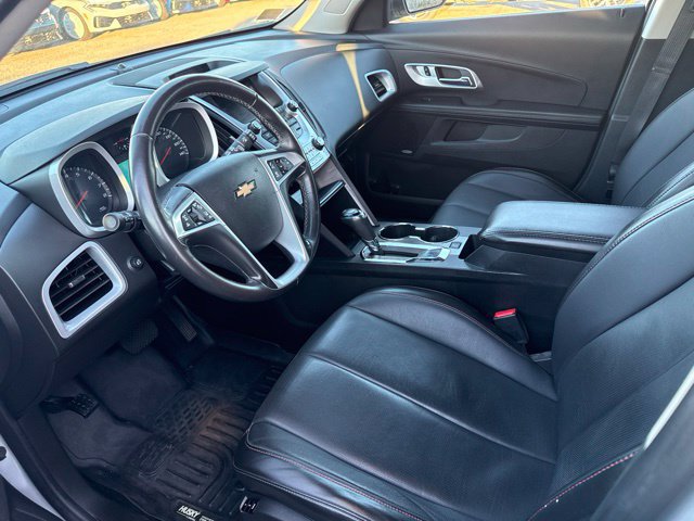 Used 2017 Chevrolet Equinox Premier w/ Enhanced Convenience Package AWD/4WD image 8