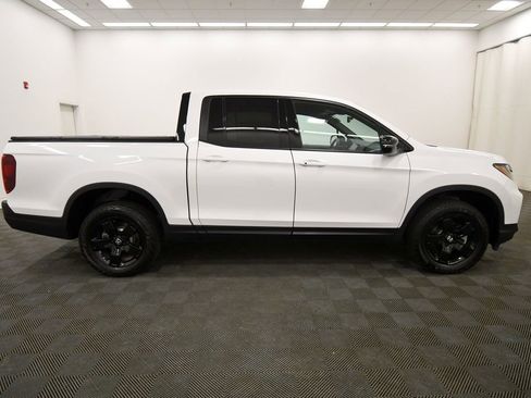 Used 2025 Honda Ridgeline Black Edition image 9