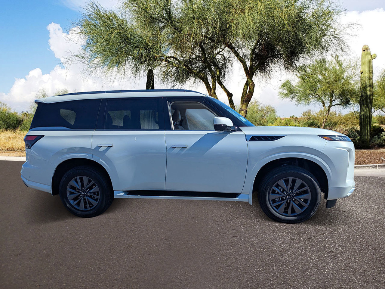 Certified 2026 INFINITI QX80 Pure w/ Cargo Package AWD/4WD image 6