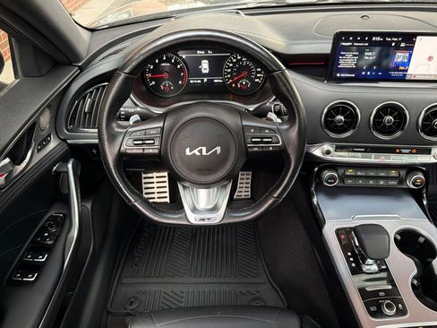 Certified 2023 Kia Stinger GT2 image 14