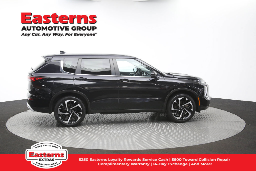 Used 2024 Mitsubishi Outlander SE FWD image 44