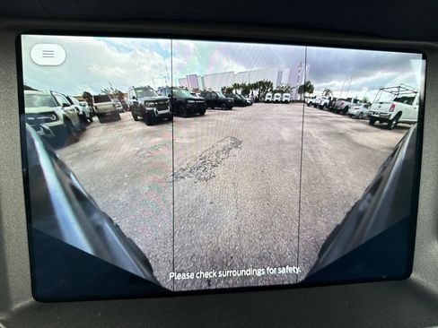 New 2025 Ford Bronco Badlands image 25