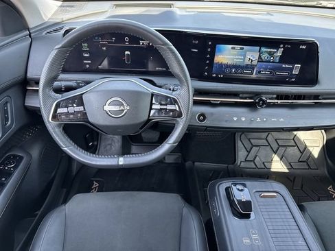 Used 2024 Nissan Ariya AWD image 15