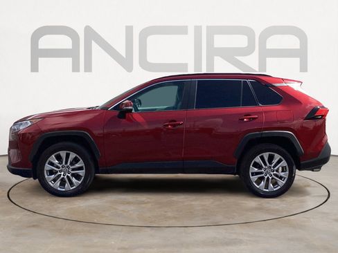 Used 2021 Toyota RAV4 XLE Premium FWD image 11
