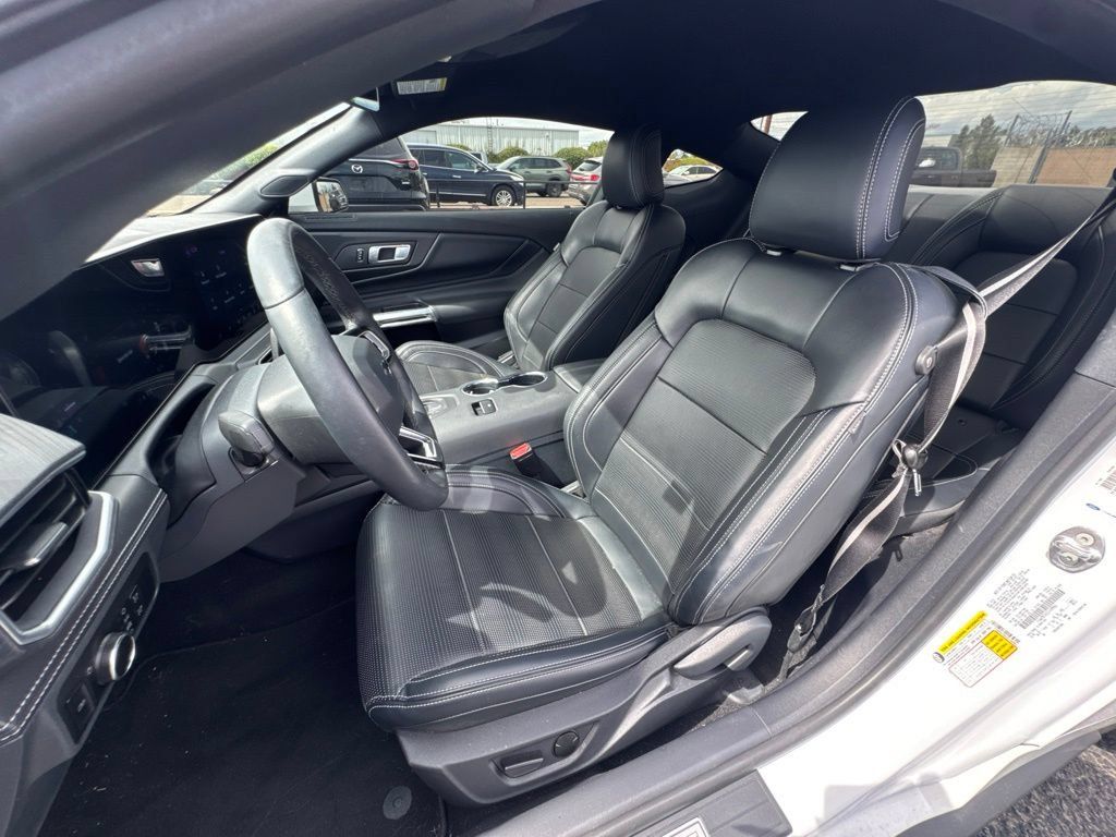 Used 2025 Ford Mustang Premium RWD image 12