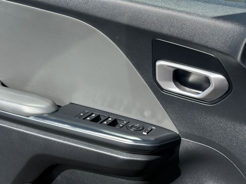 Used 2025 Kia K4 LXS FWD image 18