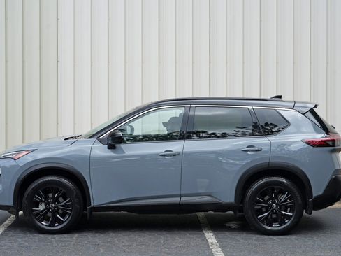 Used 2023 Nissan Rogue SV w/ SV Premium B Package FWD image 44