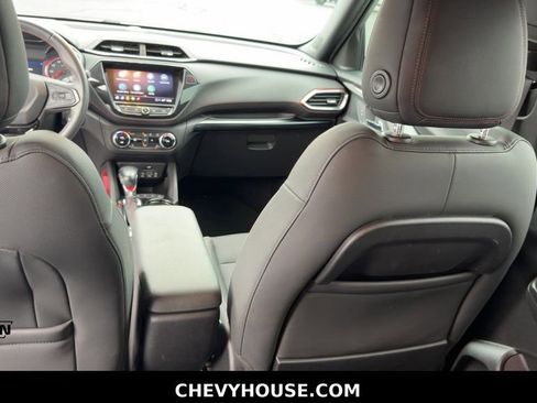 Used 2021 Chevrolet TrailBlazer RS w/ Technology Package FWD image 27