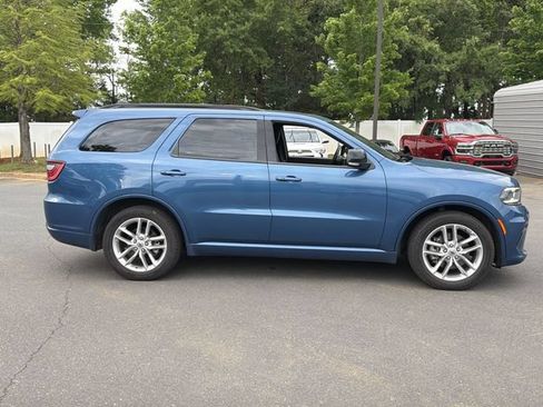 Used 2024 Dodge Durango GT RWD image 13