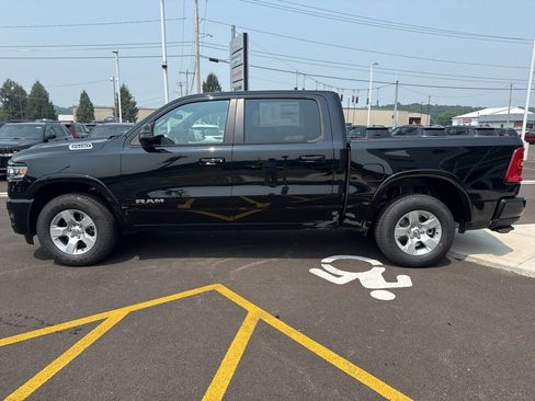 New 2026 RAM 1500 Big Horn AWD/4WD image 6