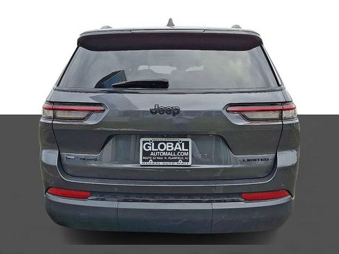 Used 2022 Jeep Grand Cherokee L Limited w/ Black Appearance Package AWD/4WD image 6
