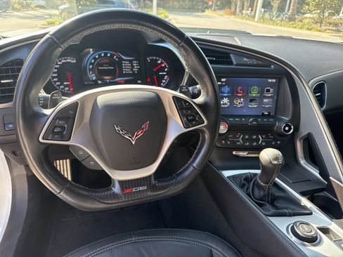 Used 2017 Chevrolet Corvette Z06 image 12