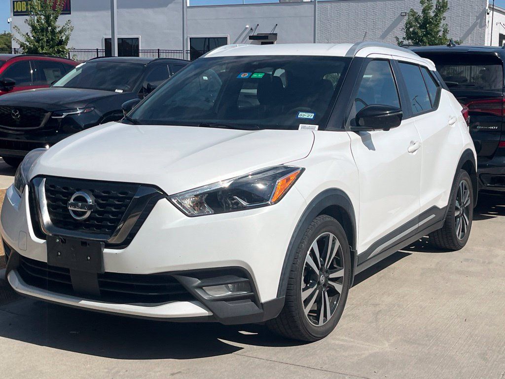 Used 2020 Nissan Kicks SR FWD image 2