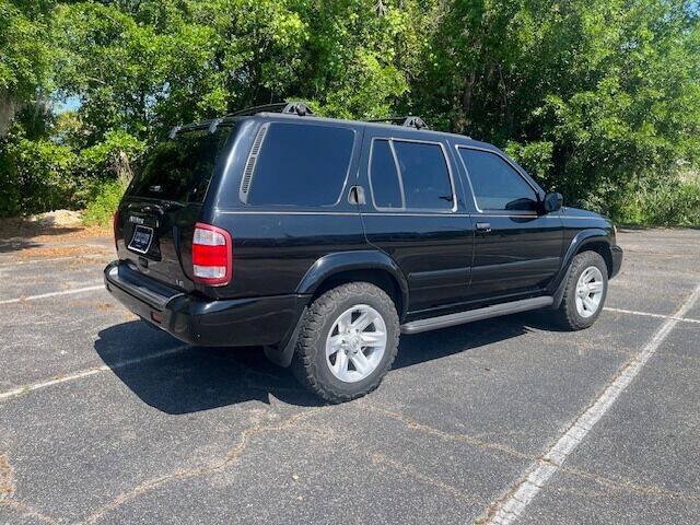 Used 2002 Nissan Pathfinder LE AWD/4WD image 3