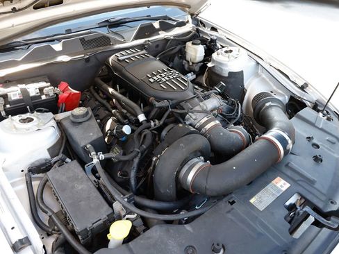 Used 2014 Ford Mustang GT image 46