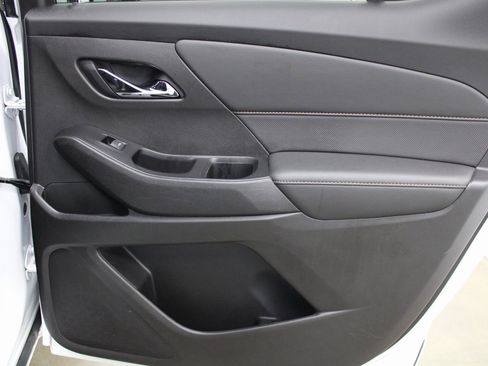 Used 2020 Chevrolet Traverse Premier w/ LPO, Blackout Package image 28