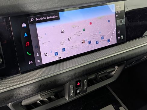 New 2026 Porsche Cayenne image 32