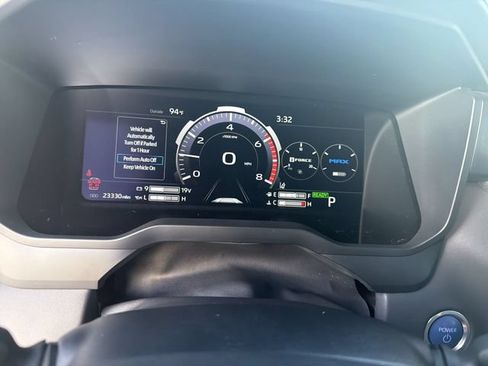 Certified 2024 Toyota Sequoia Platinum AWD/4WD image 12