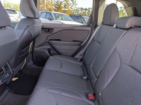Used 2026 Subaru Forester Premium AWD/4WD image 16