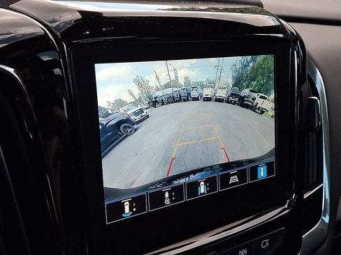 Certified 2023 Chevrolet Traverse LT w/ LT Premium Package AWD/4WD image 19