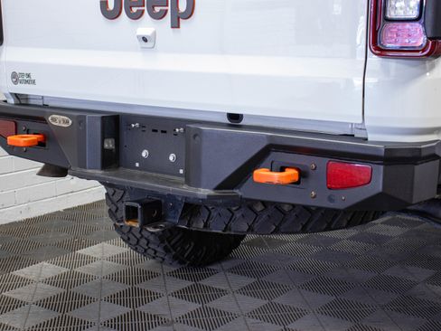 Used 2021 Jeep Gladiator Mojave w/ Dual Top Group AWD/4WD image 17