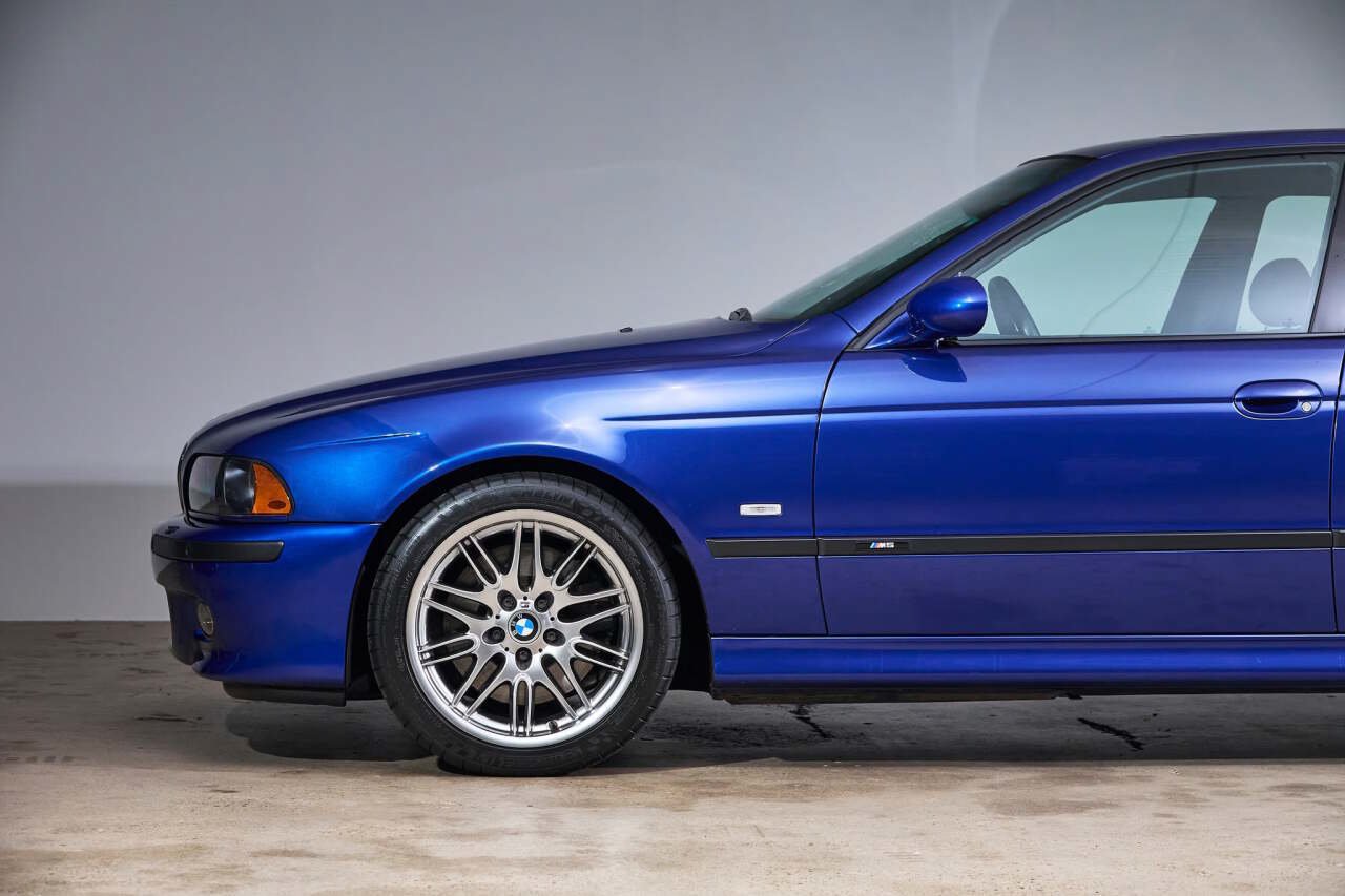 Used 2002 BMW M5 RWD image 20