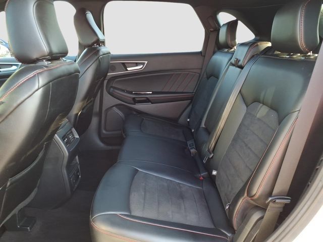 Used 2020 Ford Edge ST-Line FWD image 28