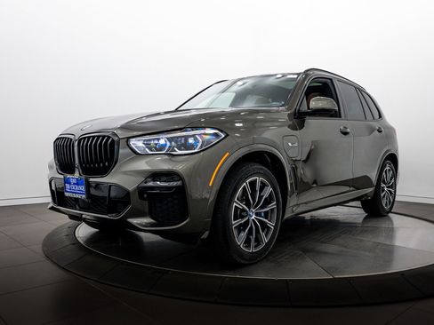 Used 2023 BMW X5 xDrive45e w/ Executive Package image 7