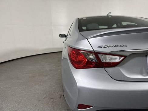 Used 2014 Hyundai Sonata SE image 29