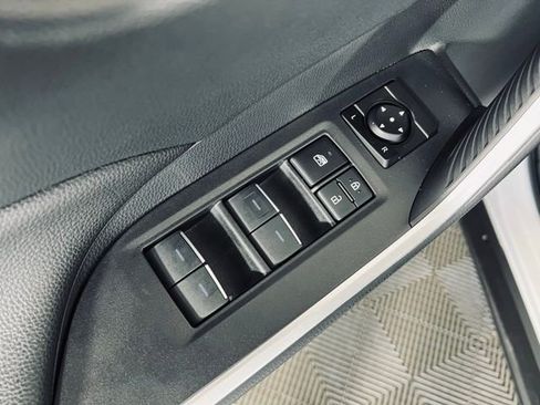 Used 2025 Toyota RAV4 SE AWD/4WD image 20