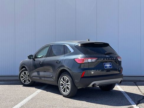 Used 2022 Ford Escape SEL AWD/4WD image 3