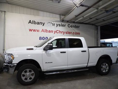 Certified 2024 RAM 2500 Big Horn AWD/4WD image 1