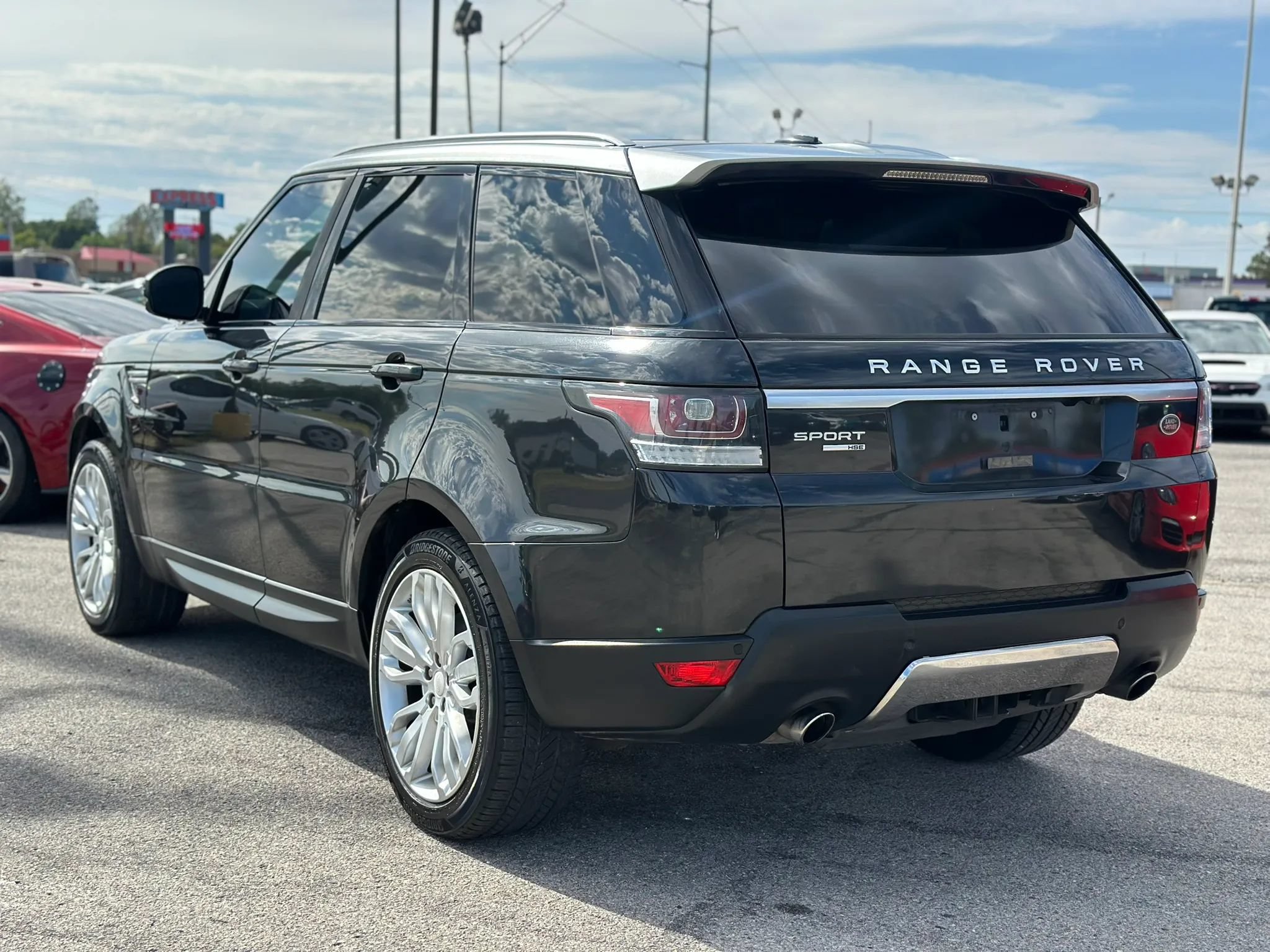 Used 2014 Land Rover Range Rover Sport HSE AWD/4WD image 8