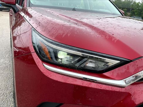 Used 2024 Toyota Grand Highlander XLE image 27