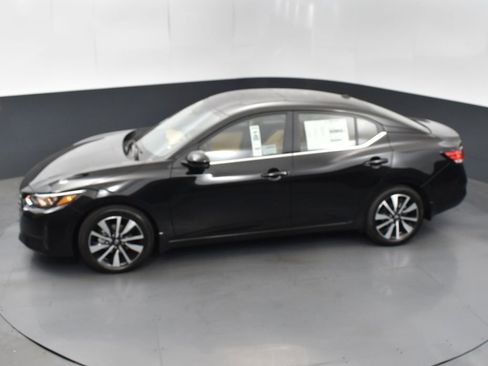 New 2025 Nissan Sentra SV w/ SV Premium Package image 39