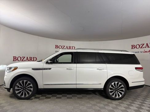 Used 2024 Lincoln Navigator L Reserve AWD/4WD image 5