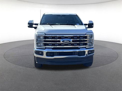 Used 2023 Ford F350 Lariat image 8