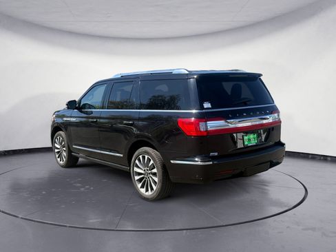 Used 2020 Lincoln Navigator Reserve AWD/4WD image 4