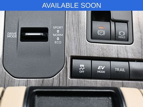 Used 2022 Toyota Highlander Limited AWD/4WD image 27